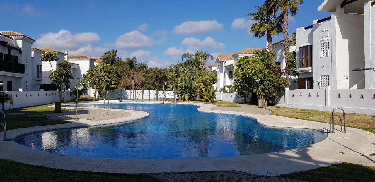 A Golf&Beach chez Pascale et Alain Alcaidesa Extérieur photo